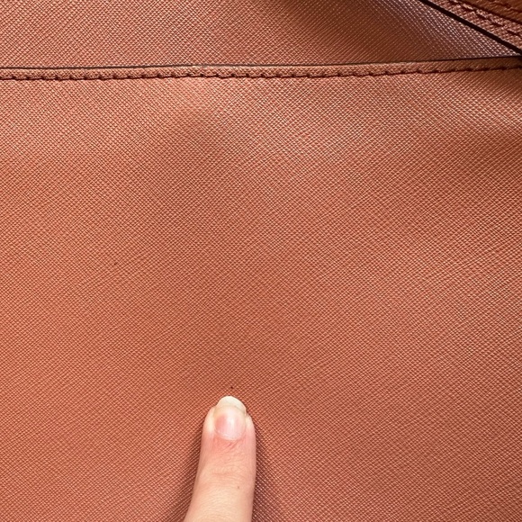 Jet Set Large Saffiano Leather Messenger Bag - Coral/Pink - Picture 10 of 10